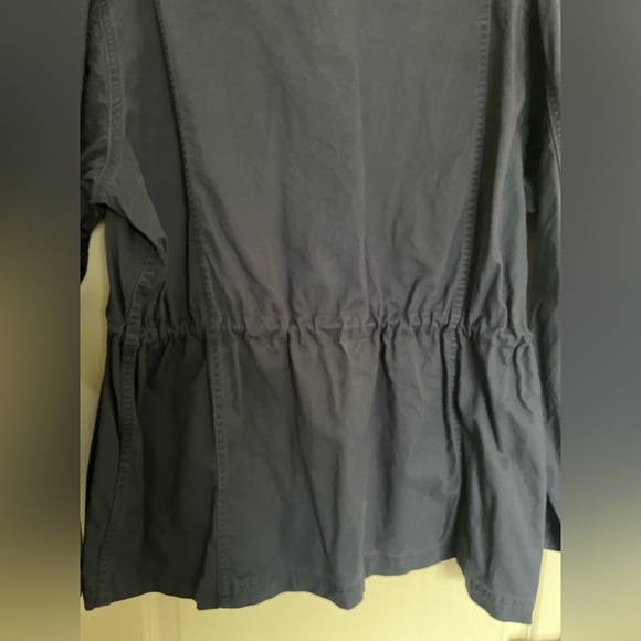 Gap jacket.  Snap wrist. 4 pockets. XXL - Picture 3 of 7
